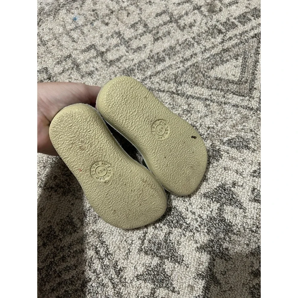 Sun San Sandals Size 7 Olive Green